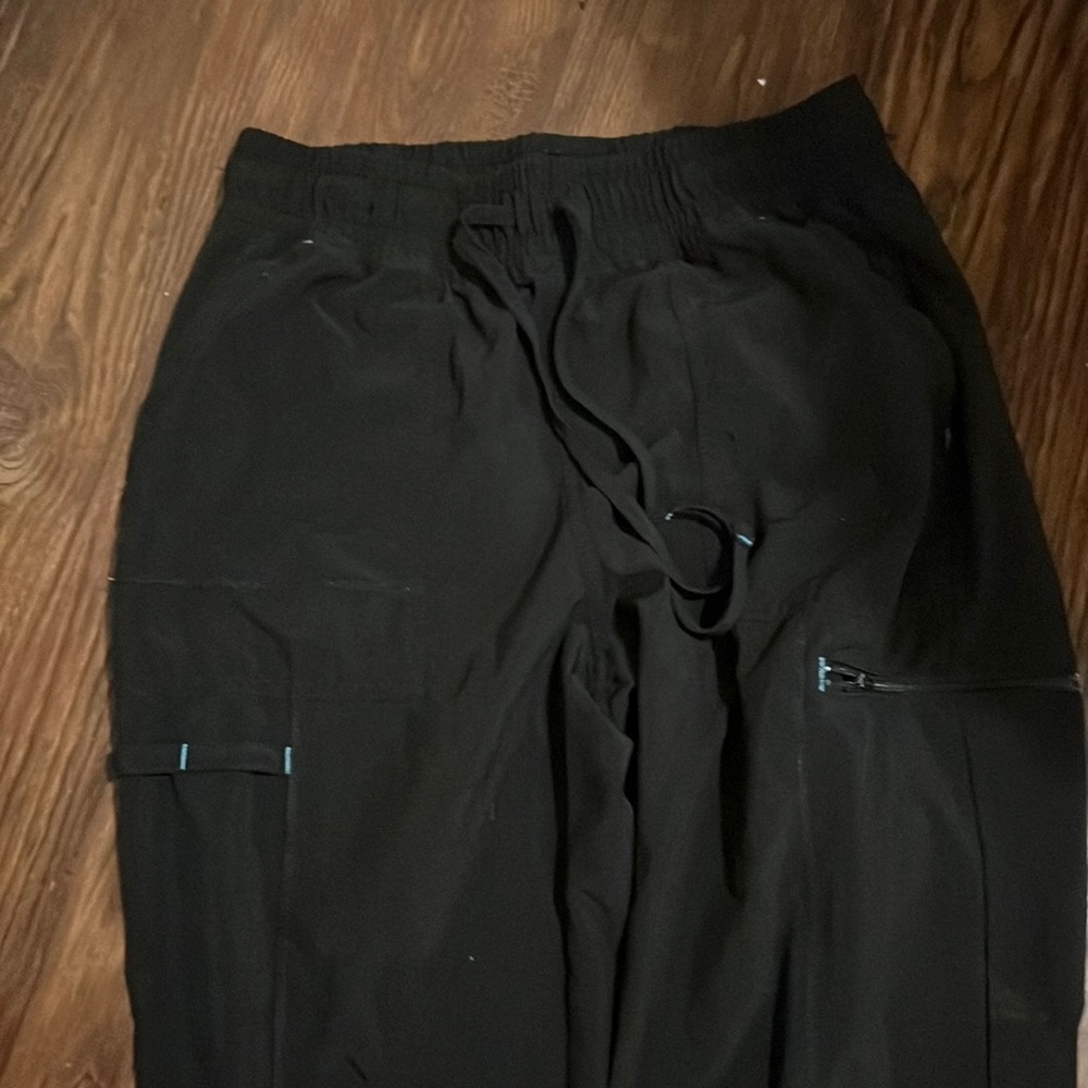 Black scrubs